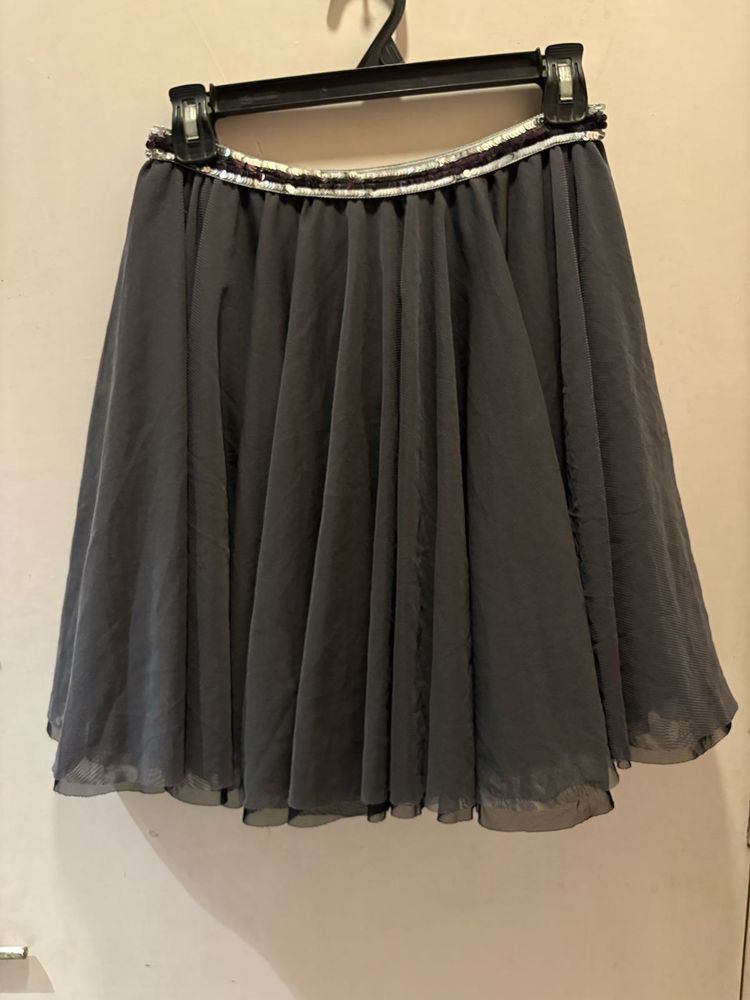 Chic Grey Skirt with Embellished Waistband