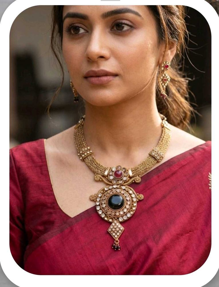 Exquisite Statement Necklace Set