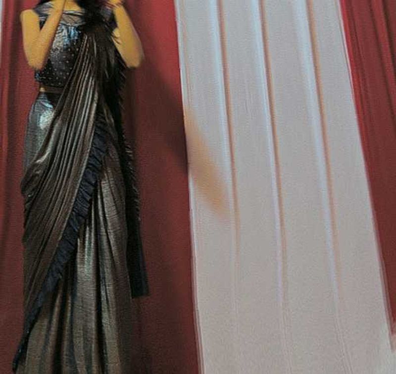 Elegant Metallic Pleated Saree