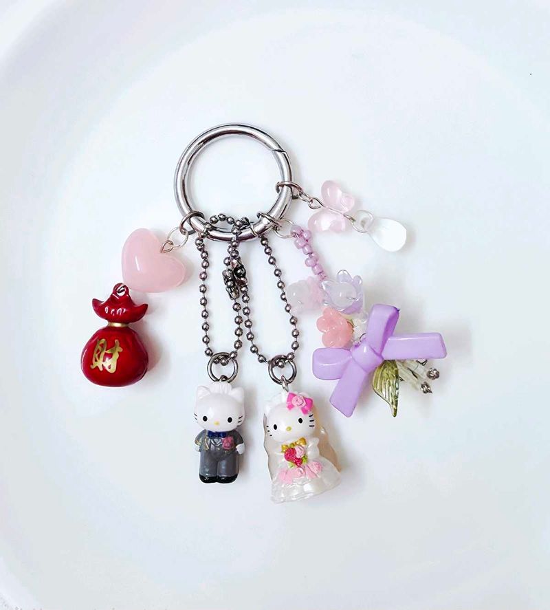 Hello Kitty Wedding Keychain