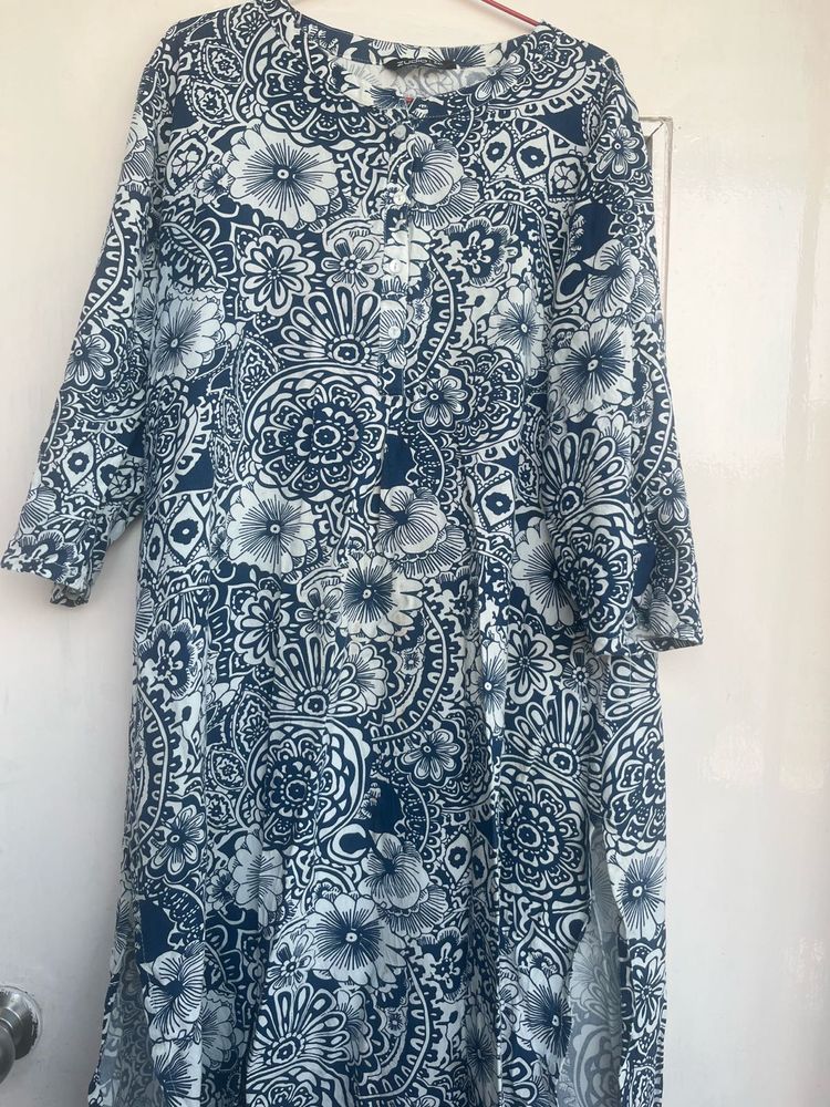 Blue &amp; White Floral Print Kurta