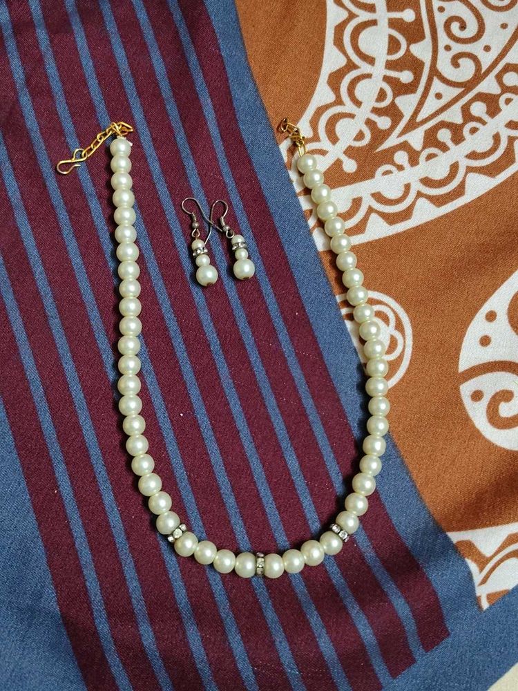 Elegant Pearl Necklace &amp; Earring Set