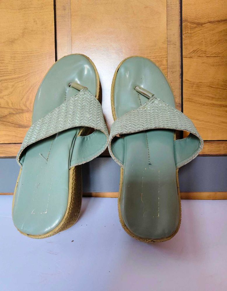 Stylish Wedge Flip Flops