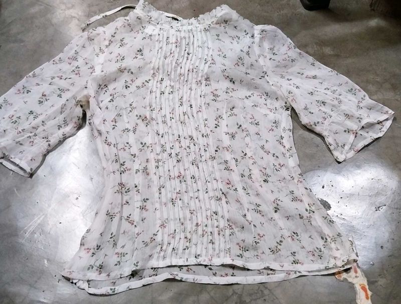 Transparent korean top
