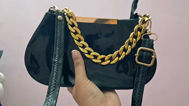 Black sling bag