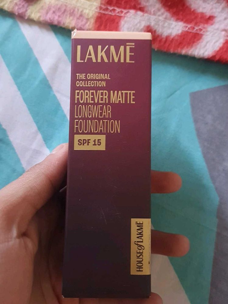 Lakme Forever Matte Foundation
