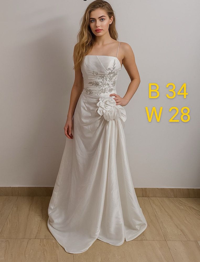 Elegant White 👰