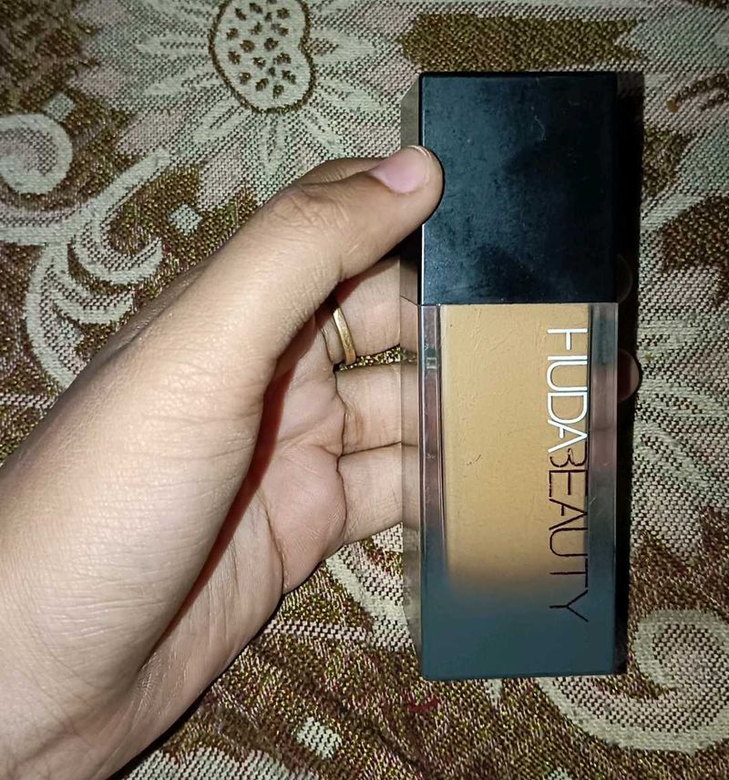 Huda Beauty Foundation