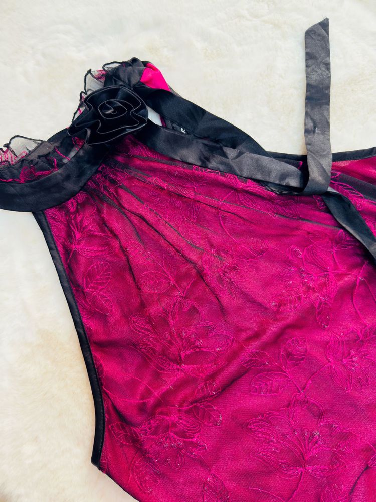 SATIN &amp; MESH Fuchsia &amp; Black Nightgown