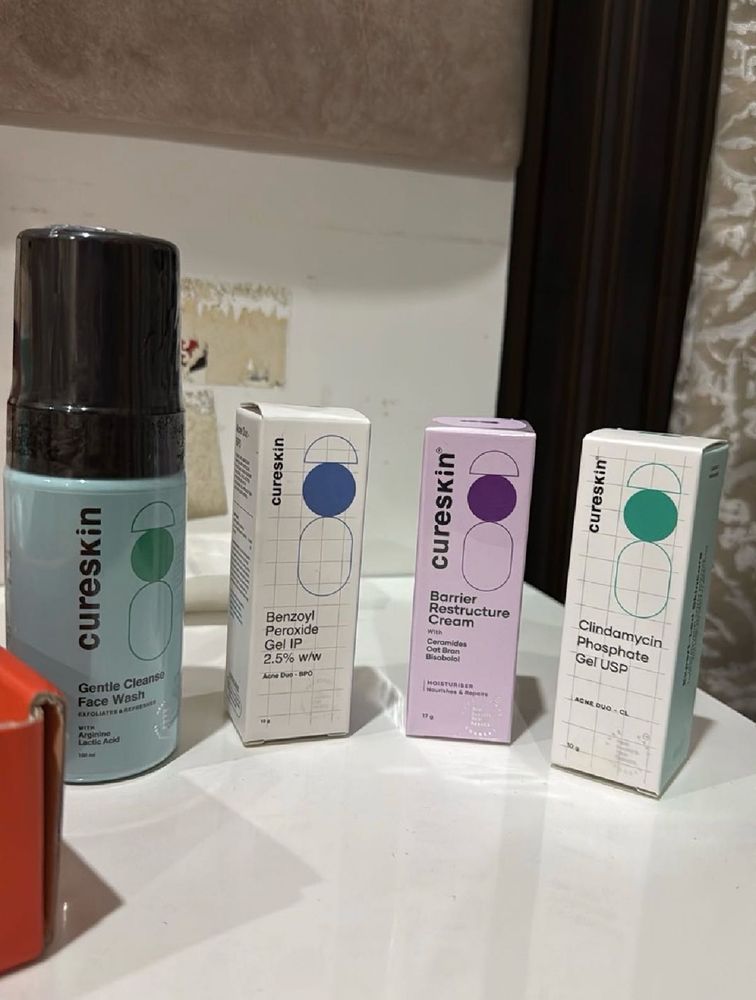 Cureskin Skincare Set