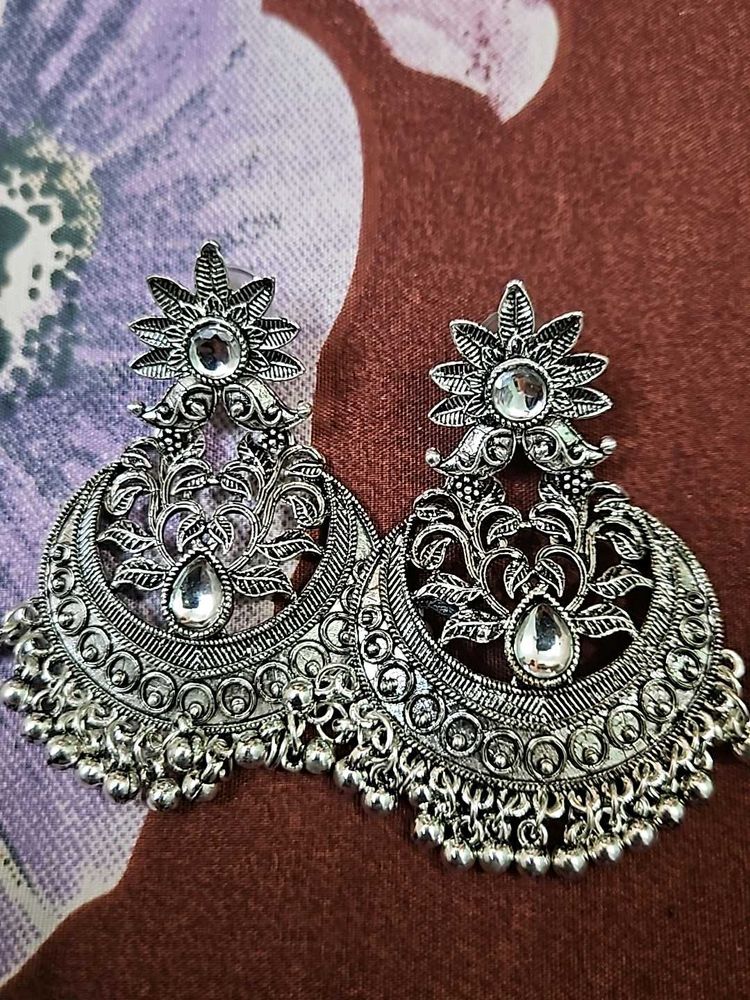 Oxidized Earing Set