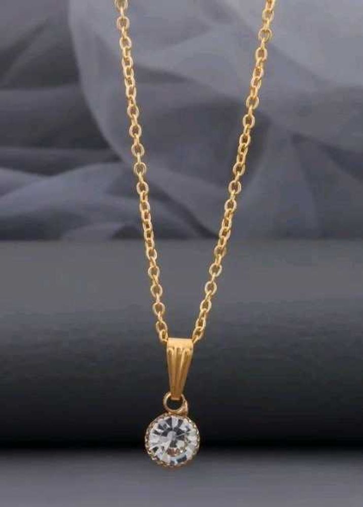 Elegant Solitaire Pendant Necklace