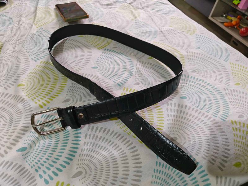 Classic Black Crocodile Print Belt