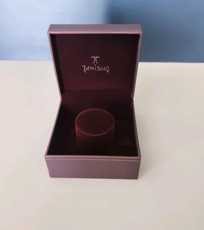 Tanishq bangle Box