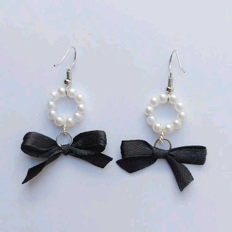 Cute Black Bow Pearl Earrings✨