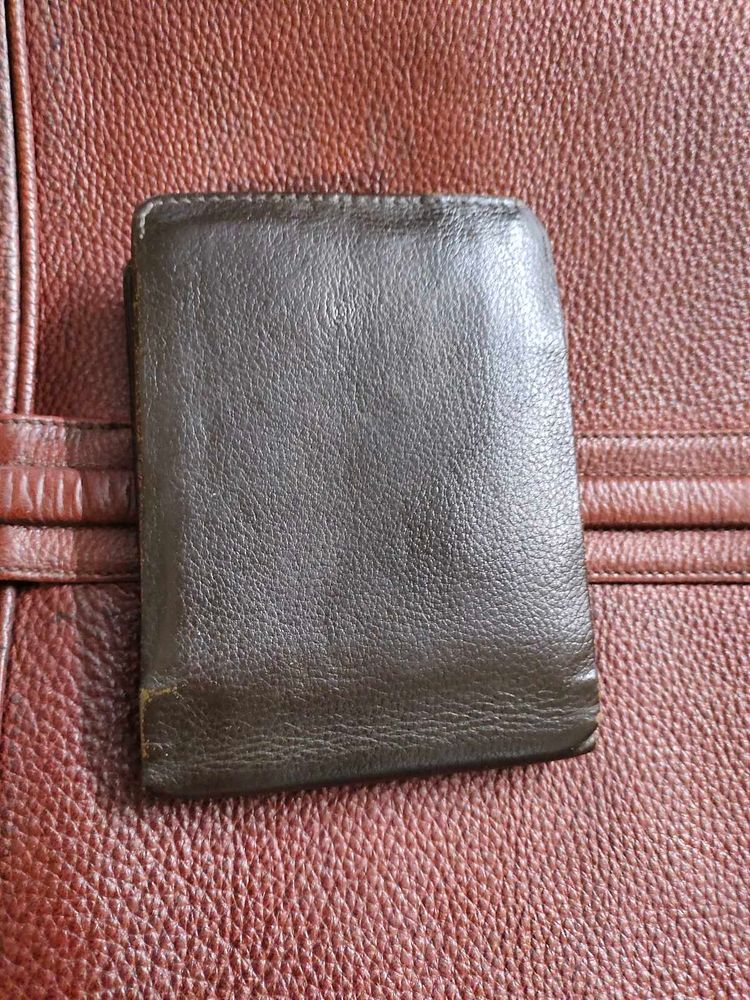 Classic Brown Leather Wallet