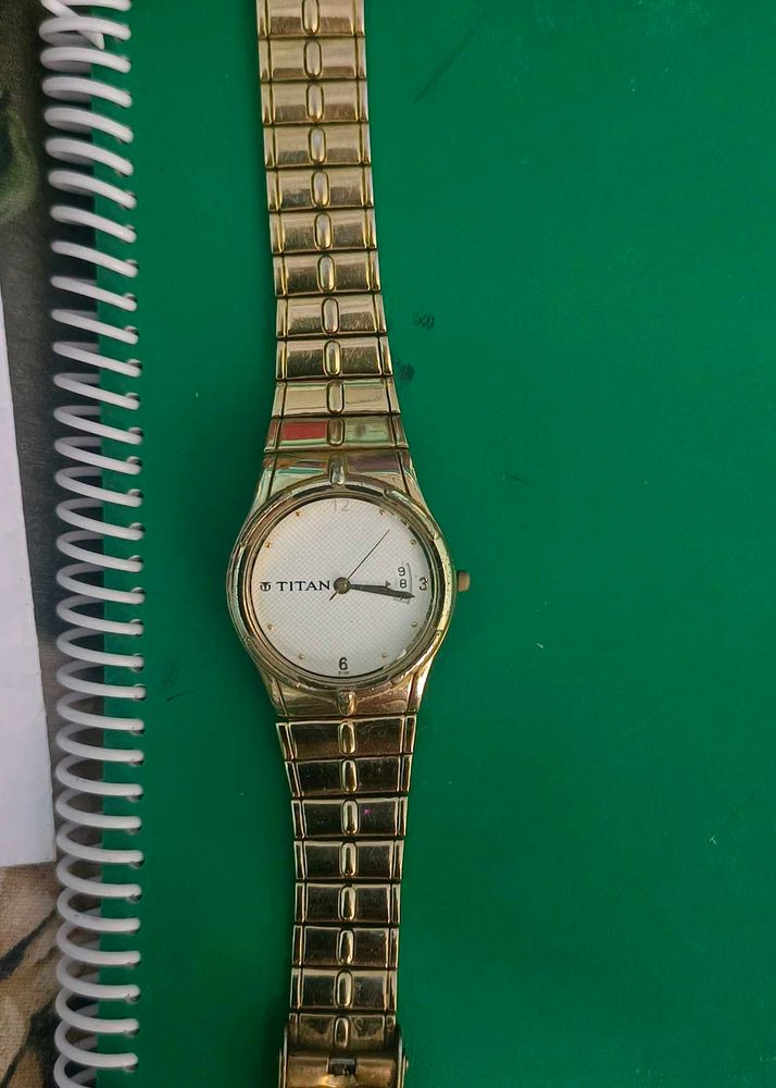 Titan UNISEX Gold Watch (ORIGINAL VINTAGE W