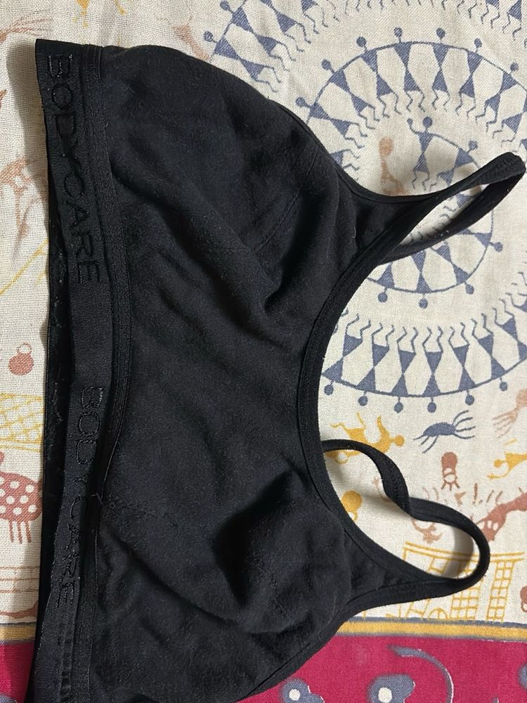 Sports bra