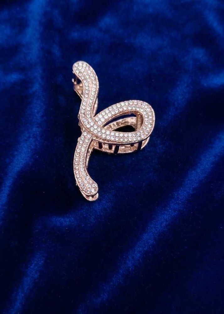 Sparkling Rhinestone Claw Clip