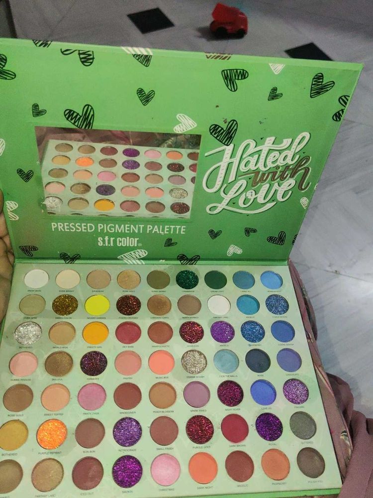 Pressed Pigment Eyeshadow Palette