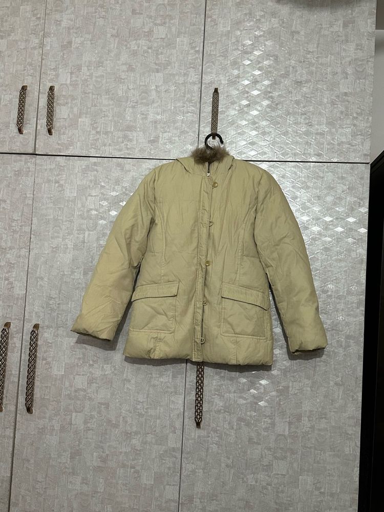 Beige women’s Puffer Jacket