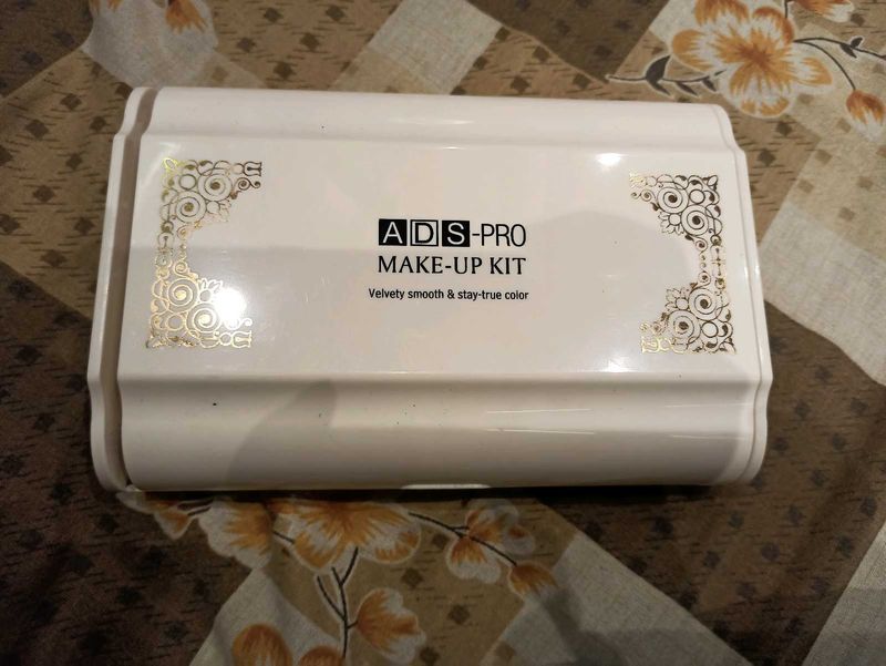 ADS-PRO Makeup Kit