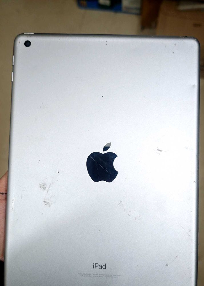 iPad 7th Gen Not working Condition