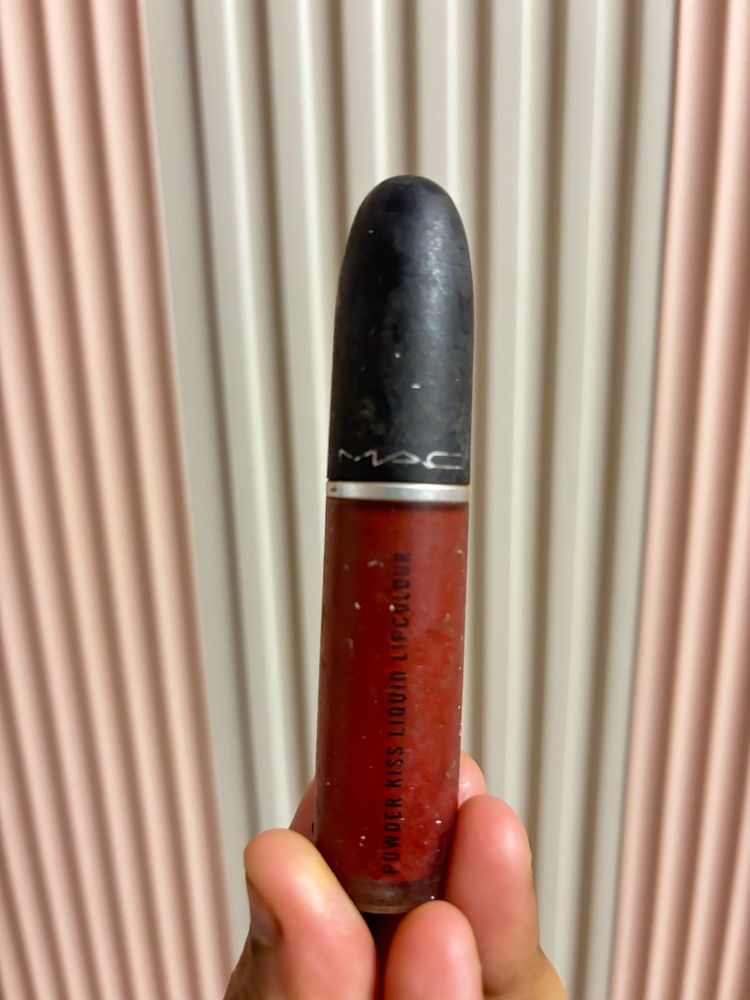 MAC Powder Kiss Liquid Lipcolour