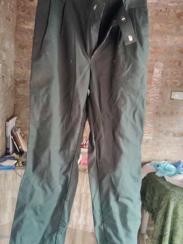 Men's Dark Green Trousers