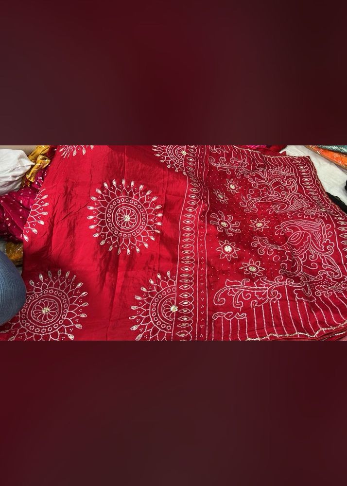 red gotapatti bandhani saree