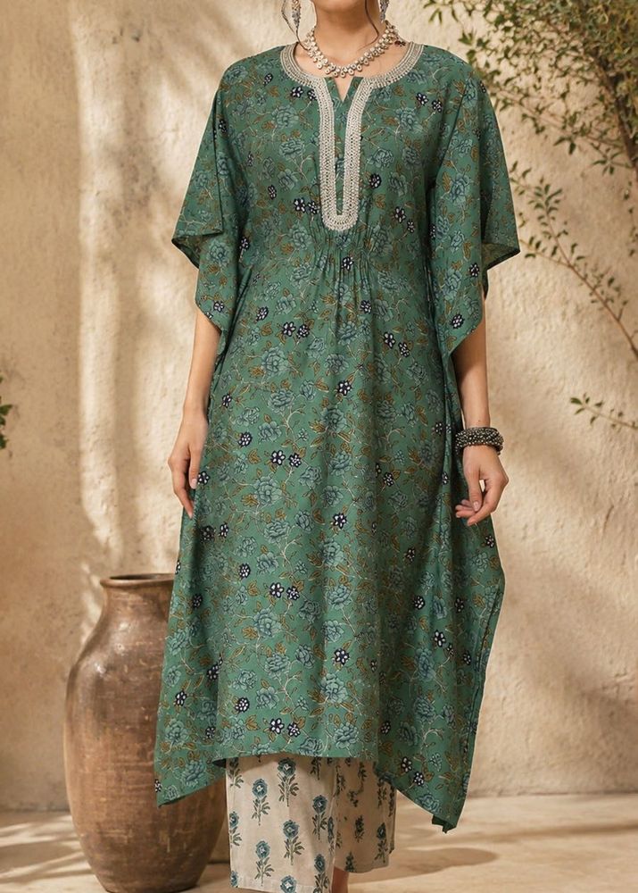 Elegant Floral Kaftan Kurta Set