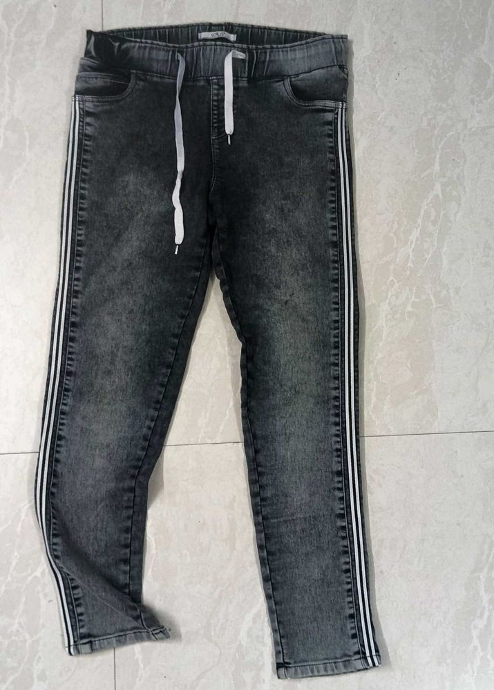 Stylish Grey Wash Denim Straight leg pants