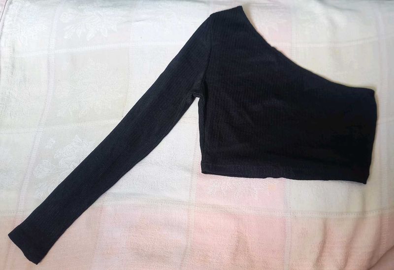 Black One-Shoulder Ribbed Crop Top