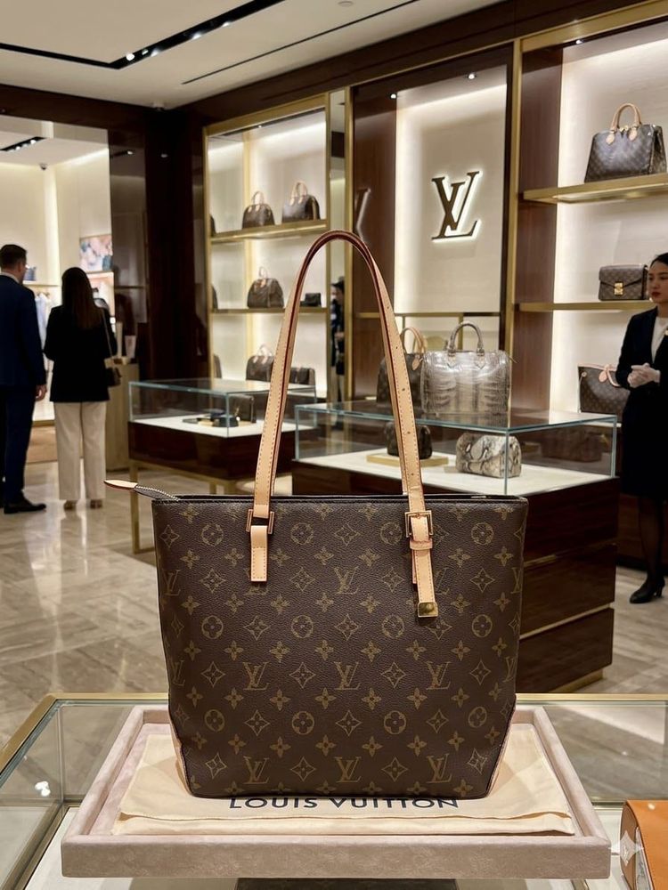 Louis Vuitton Monogram Tote Bag