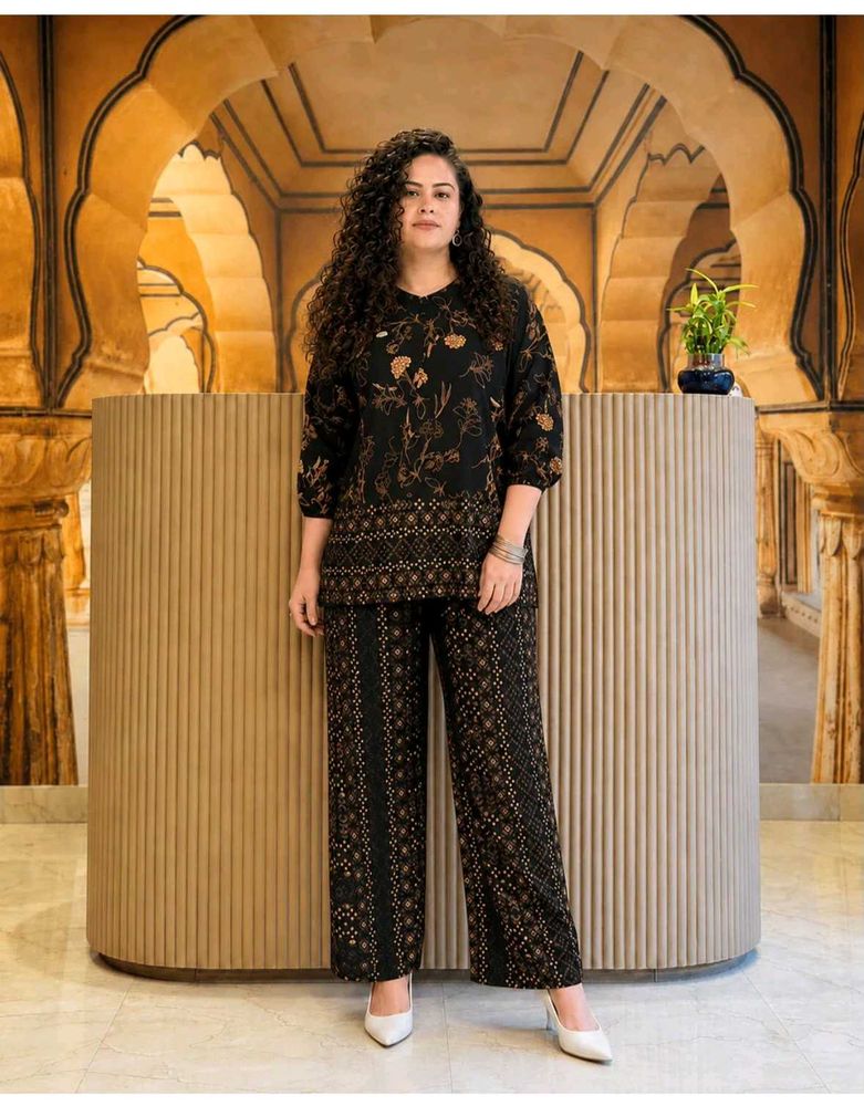 Elegant Black Floral Kurta Set