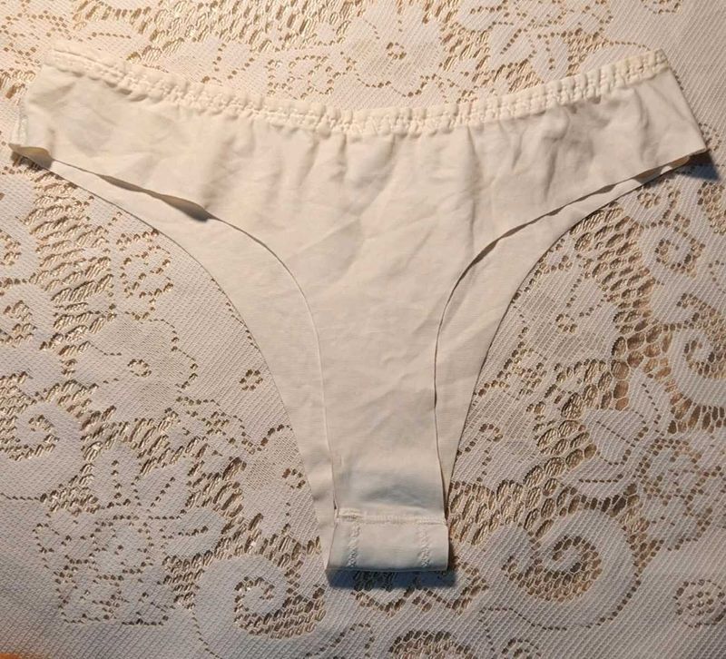 White seamless Thong Panty