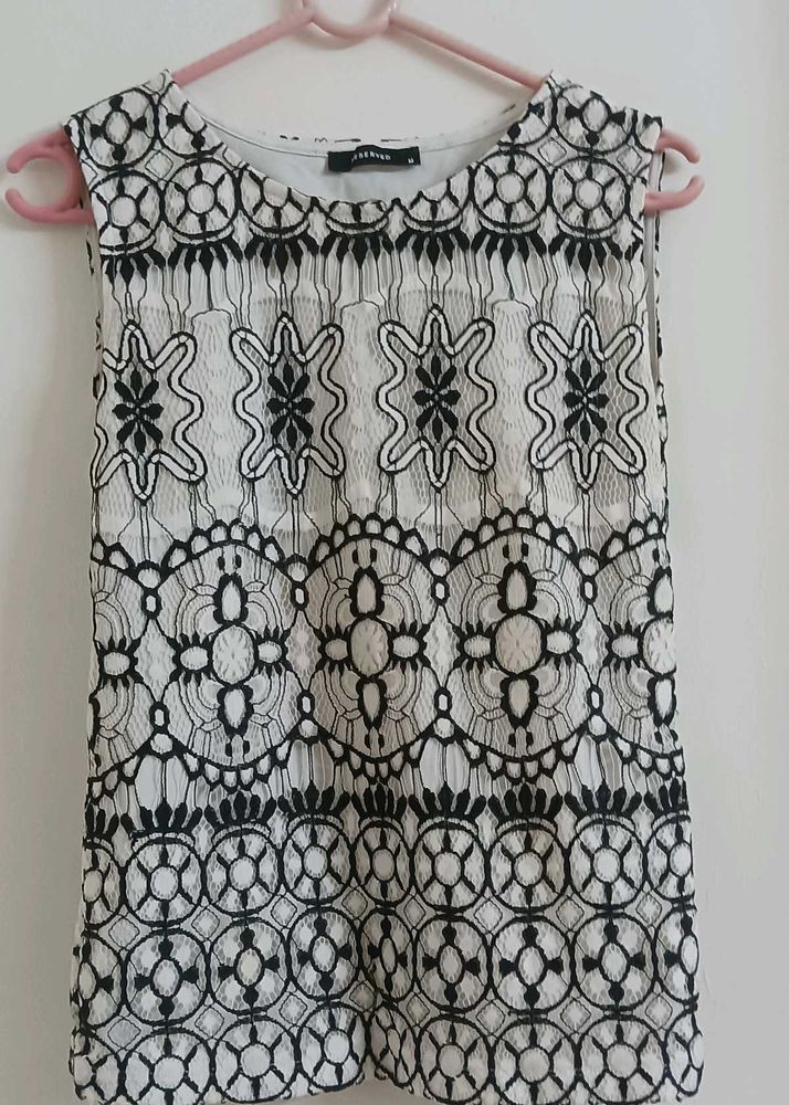Elegant Black &amp; White Lace Top