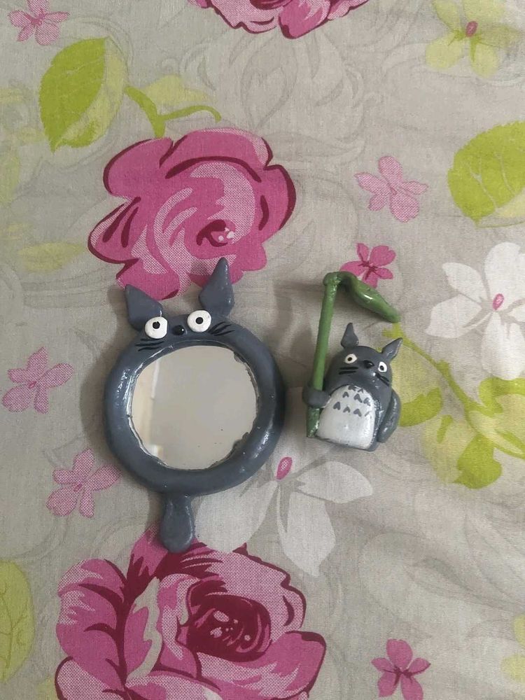 Totoro Hand Mirror &amp; Figure 🩶 🪞