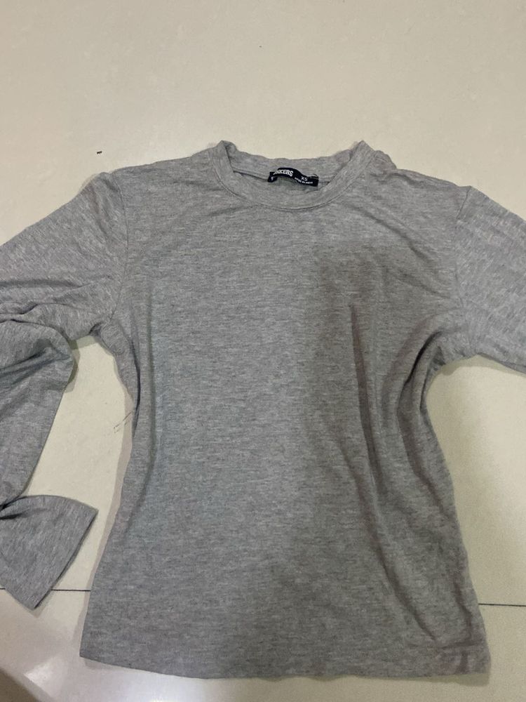 Grey Long Sleeve fitted Top