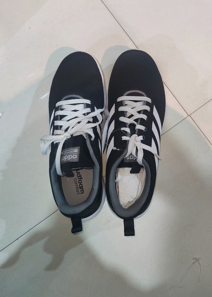 Adidas Men's Casual Shoes. New With Tag.