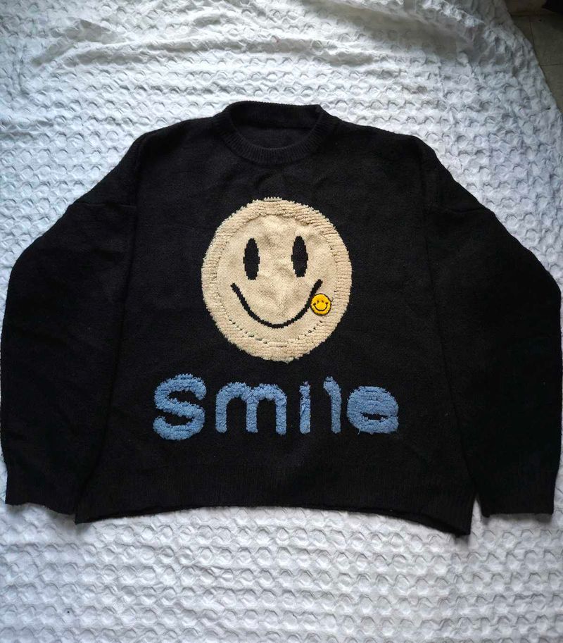 Black Smiley Face Knit Sweater (free size)