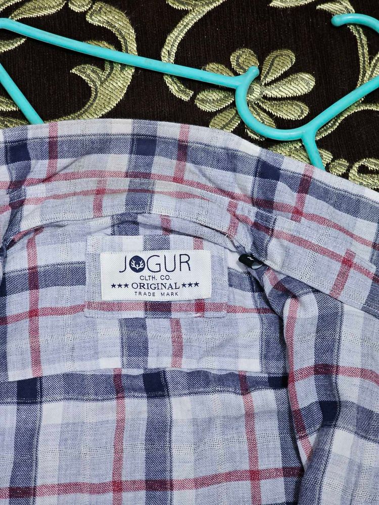 Men's Plaid Button-Down Shirt