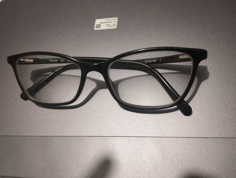 Titan Eyeglasses