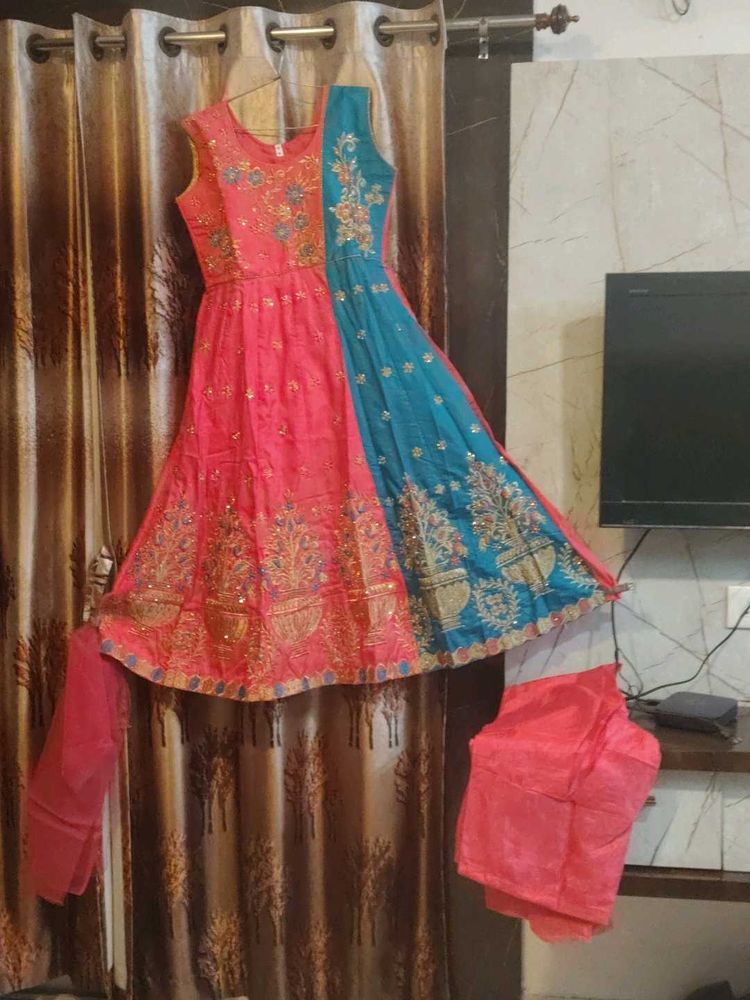 Elegant Ethnic Dress with Dupatta