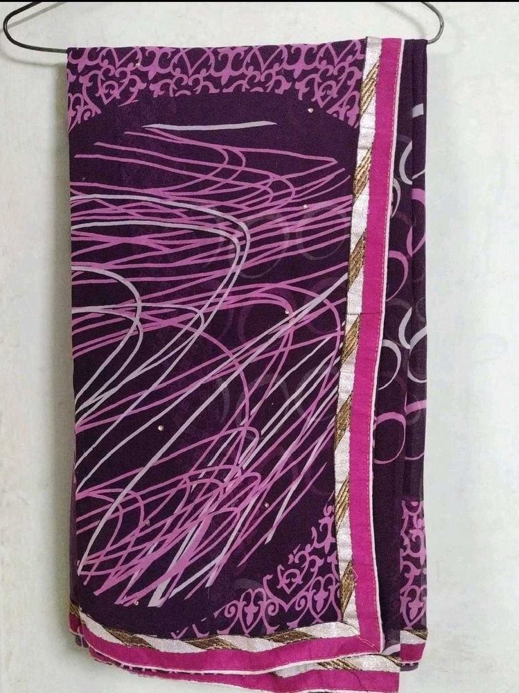 🌼Stylish Georgette Saree with Abstract Print🌼