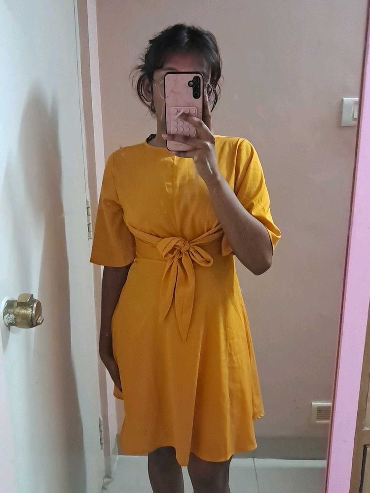 Pretty Yellow Dress