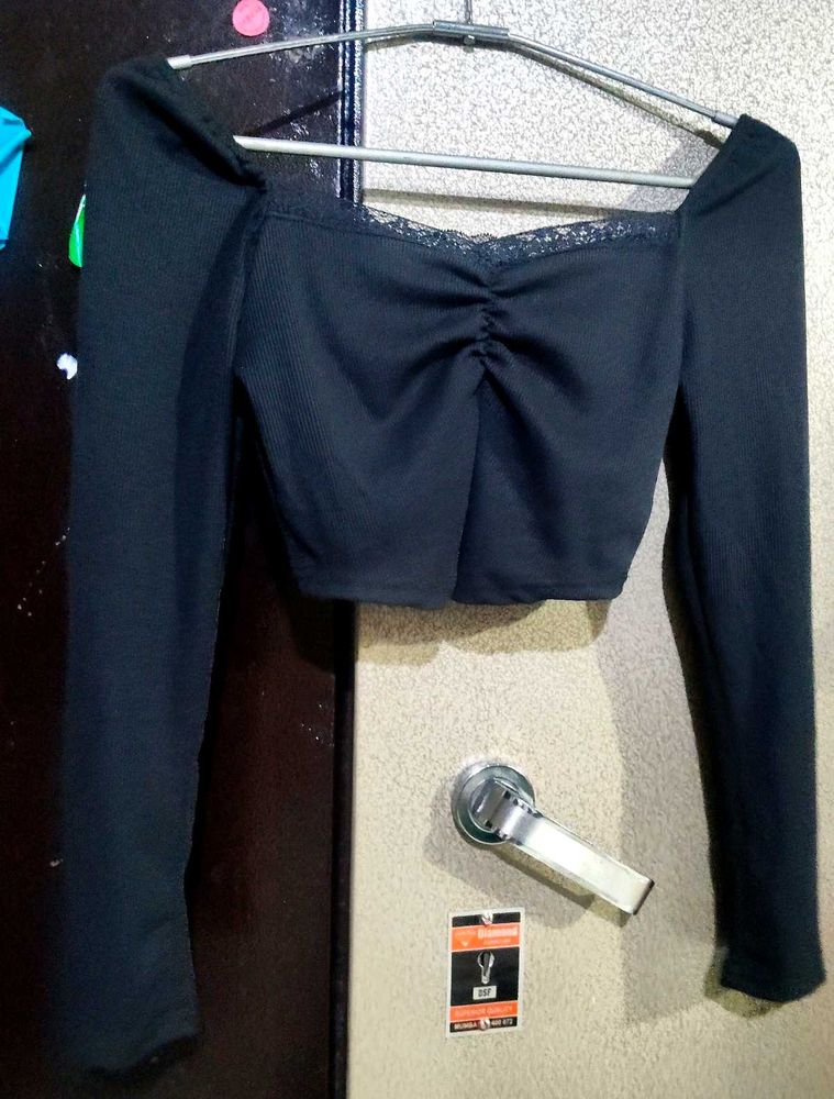 Chic Black Ruched Cropped Top
