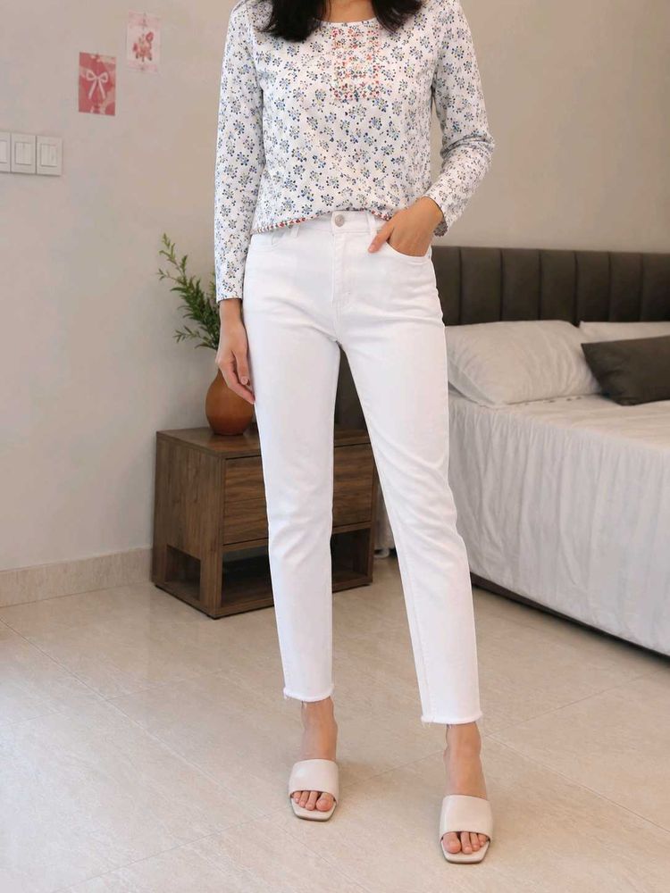 White Cropped Raw Hem Jeans