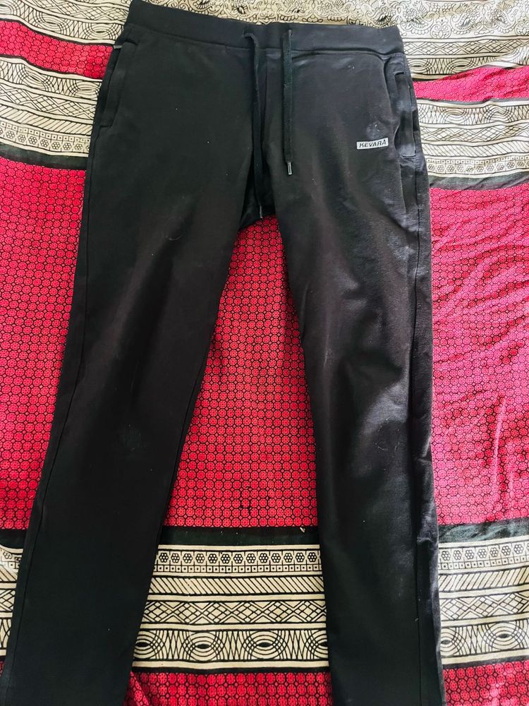 Women’s Black Gym Leggings – Soft, Stretchable &amp; C
