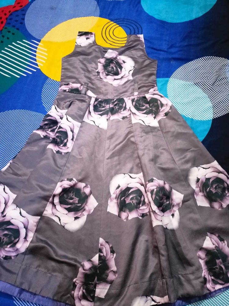 Beautiful Flaired Frock For Girls